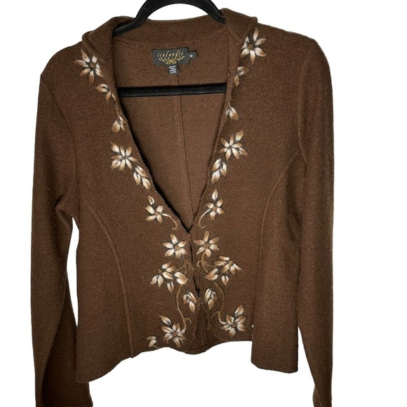 Icelandic Designs Boiled Wool Brown Floral Cardigan Size Medium - Picture 4 of 10